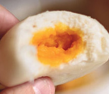 bułka z kremem jajecznym, manju